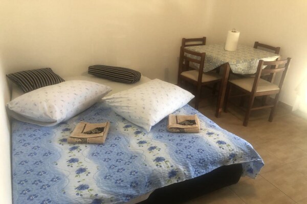 Eengezinsappartement met terras op 200m van zee in Omiš, Kroatië - thumbnail 3