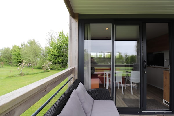 Terraslodge 1: Gezellig chalet aan het Hegermeer in Heeg - thumbnail 4