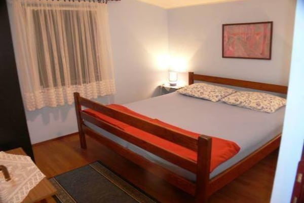 Op 300 m van het strand: Ruim appartement in Vir voor 6 personen - thumbnail 4