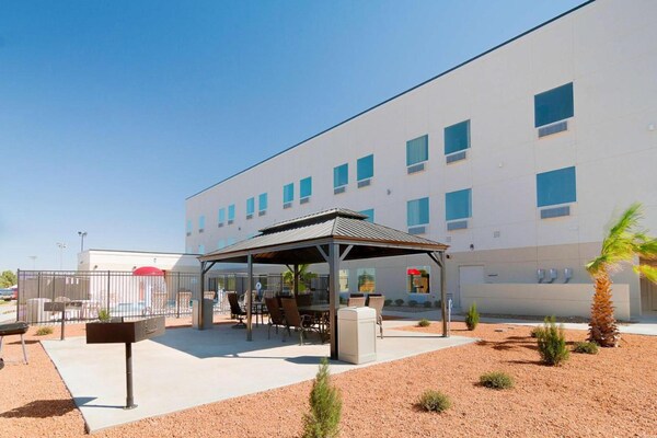 Comfortabel appartement met kitchenette in Midland, TX – ideaal voor 2 personen - thumbnail 5