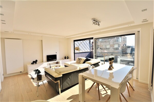 Penthouse Sunrise 64 in Knokke-Heist met twee terrassen vlak bij het strand - thumbnail 1
