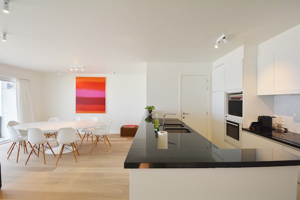 Ruim modern appartement voor 8 personen in Knokke-Heist - thumbnail 2