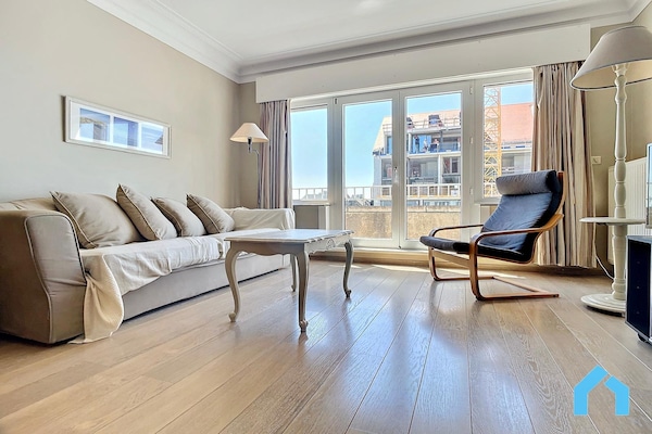 Licht appartement Beau Soleil 61 in Knokke-Heist voor 6 personen - thumbnail 1