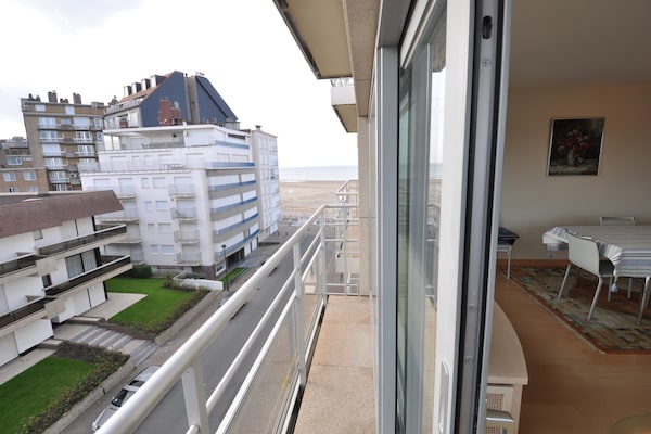 4-persoons hoekappartement met zeezicht en terras in Knokke-Heist - thumbnail 3