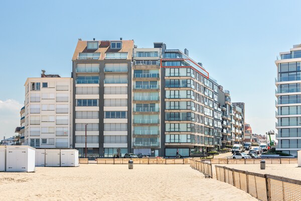 4-persoons appartement met 60m² zonneterras in Knokke-Heist - thumbnail 1