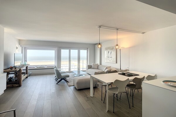 Licht appartement op de vierde verdieping met weids zeezicht en twee terrassen - thumbnail 3