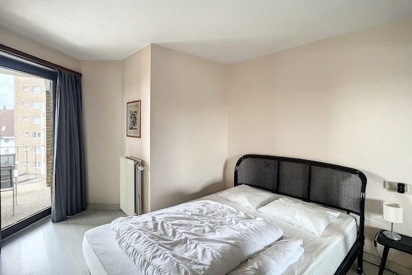 6-persoons appartement met dubbel terras in Knokke-Heist - thumbnail 2
