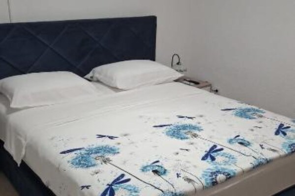 Knusse studio voor 2 in hartje Šibenik, 300m van het strand - thumbnail 4