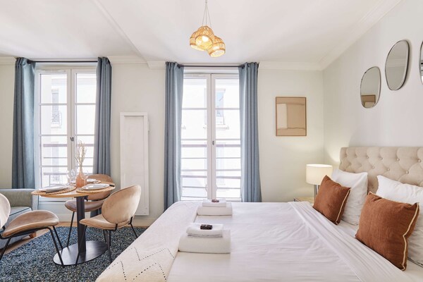 Licht studio-appartement in hartje Parijs, vlakbij Rue Montorgueil - thumbnail 4