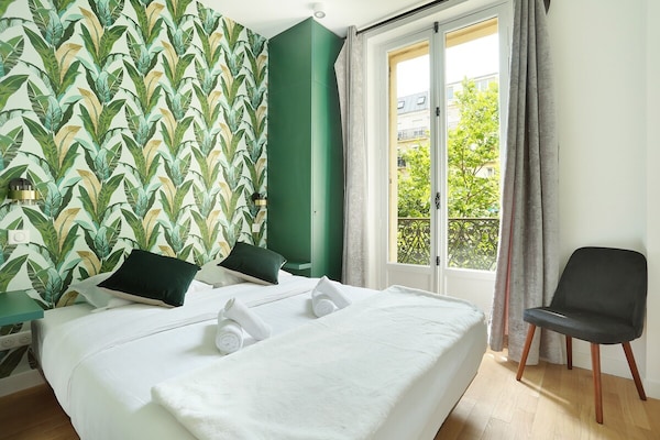 Stijlvol appartement met airco in levendig hart van Parijs - thumbnail 2