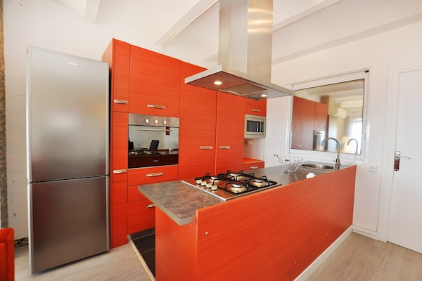 6-persoons appartement in centrum Rosas op 300m van het strand - thumbnail 3