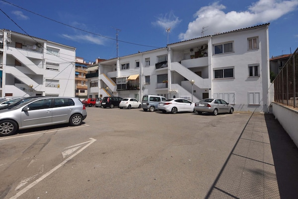 6-persoons appartement in centrum Roses op 50m van het strand - thumbnail 2
