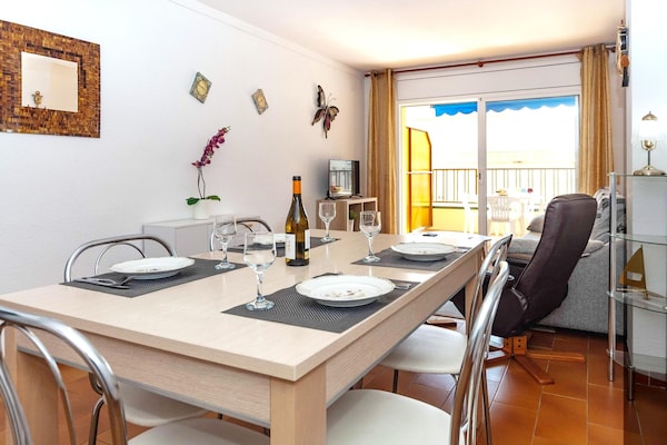Ruim appartement in Roses op 200m van het strand - thumbnail 2