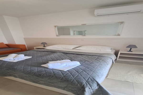 Sfeervol appartement aan het strand in Brist - thumbnail 3