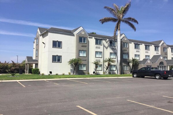 Comfortabel appartement in McAllen met zwembad – dichtbij het meer - thumbnail 4