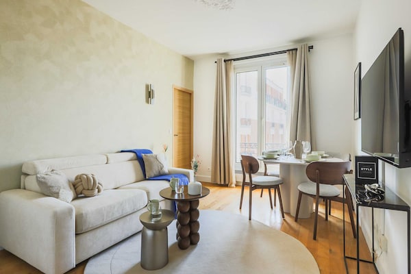 Licht appartement 40m² met lift in 17e arrondissement, vlakbij metro - thumbnail 2