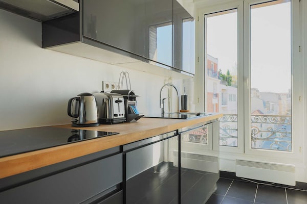 Licht appartement 40m² met lift in 17e arrondissement, vlakbij metro - thumbnail 4