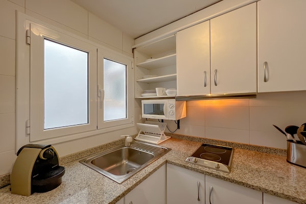 Appartement aan zee in centrum Lloret de Mar, vlak bij het strand - thumbnail 2