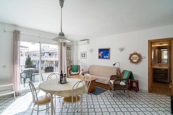 4-persoons appartement in centrum Nerja direct aan het strand · 2 slk - thumbnail 1