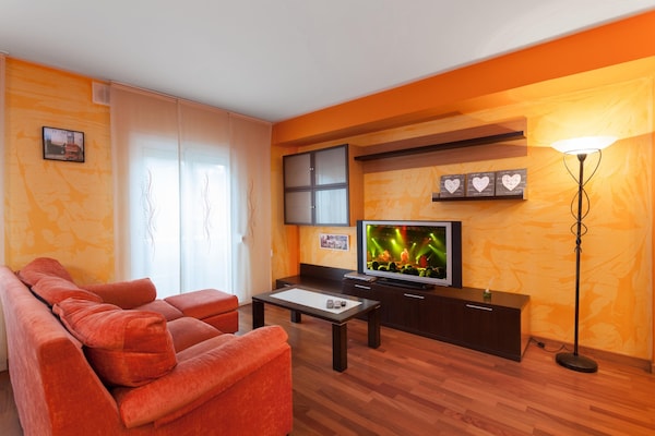 Vivalidays Merce - Modern appartement op 300m van strand Lloret de Mar - thumbnail 1