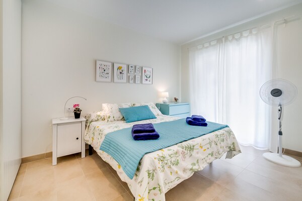 Vivalidays Josep - Modern appartement met zeezicht in hartje Blanes - thumbnail 3