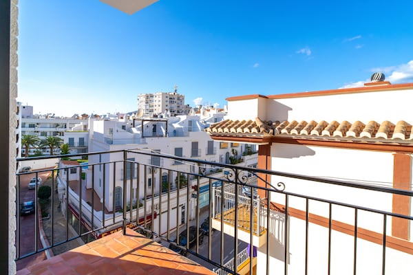 Licht appartement op 50 meter van Playa Carabeillo in Nerja - thumbnail 5