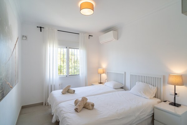 Villa Sandra Luxury Suite | Exclusief appartement met zwembad in Nerja - thumbnail 2