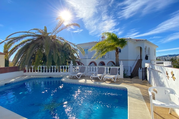 Villa Sandra Luxury Suite | Exclusief appartement met zwembad in Nerja - thumbnail 1
