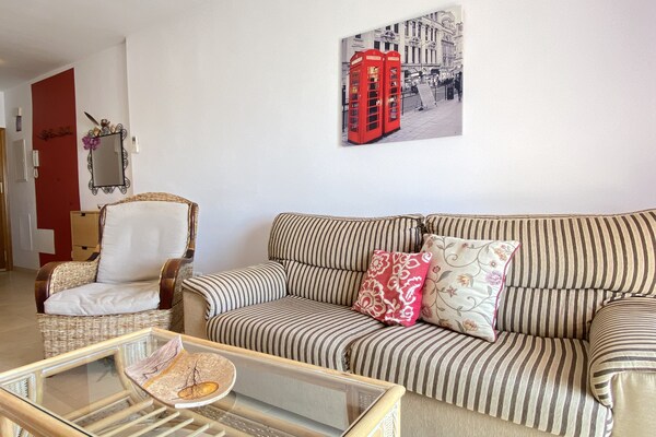 Modern appartement in Nerja met uitzicht op zee en zwembad, op 500m van strand Burriana - thumbnail 2