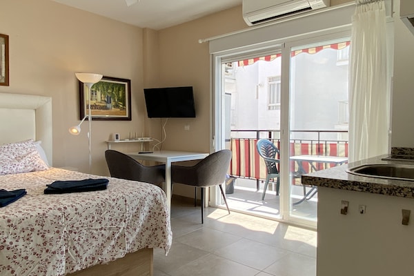 1-persoons studio in centrum Nerja op 300m van het strand - thumbnail 6