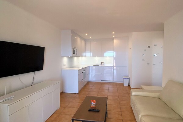 Zonnig appartement met zwembadzicht op loopafstand van Burriana-strand - thumbnail 2