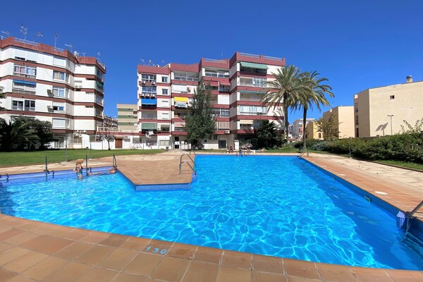 Knus appartement in Nerja centrum met airco, op 400m van het strand - thumbnail 4