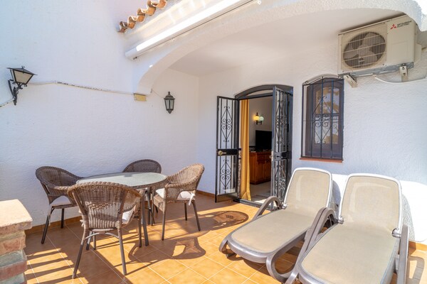 Hibiscos 36: Knus appartement met zwembad in San Juan de Capistrano, Nerja - thumbnail 5