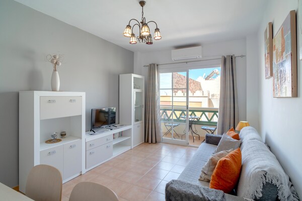 Knus appartement op 100 meter van Torrecilla Beach in Nerja - thumbnail 1