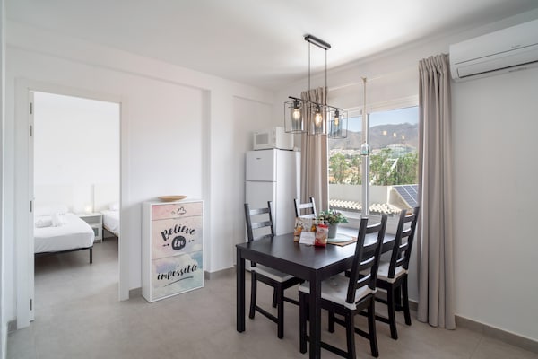 Perdigon 325 Paradise: Stijlvol appartement aan zee in Nerja voor 4 personen - thumbnail 4