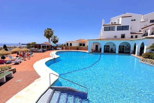 Sfeervol appartement aan de golfbaan met airco, bbq en zwembad op 1,5 km van strand - thumbnail 1