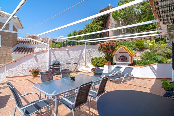 Mirador de Punta Lara: Ruime villa met zeezicht en tuin bij Nerja - thumbnail 6