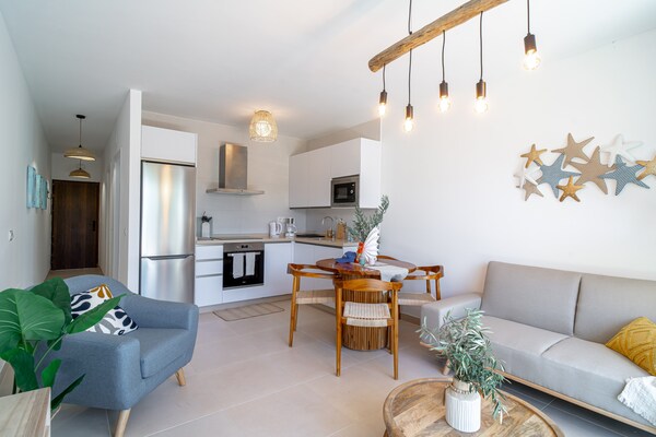 Stijlvol appartement met tuin en gemeenschappelijk zwembad op 1,5 km van strand - thumbnail 3