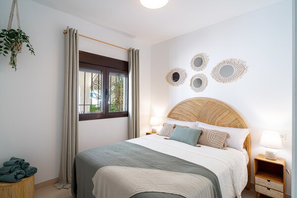 Stijlvol appartement met tuin en gemeenschappelijk zwembad op 1,5 km van strand - thumbnail 5