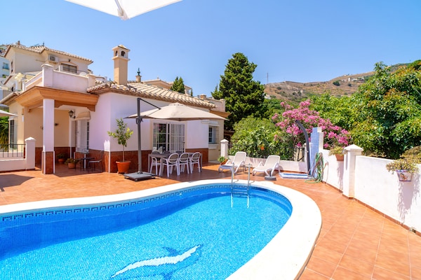 Op 500 m van het strand: Villa Tamango Hill Vistamar in Torrox Costa - thumbnail 1