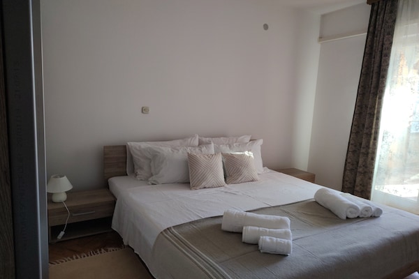 Lemi Appartement: Ruim 3-slaapkamer verblijf met tuin op 270m van zee - thumbnail 4
