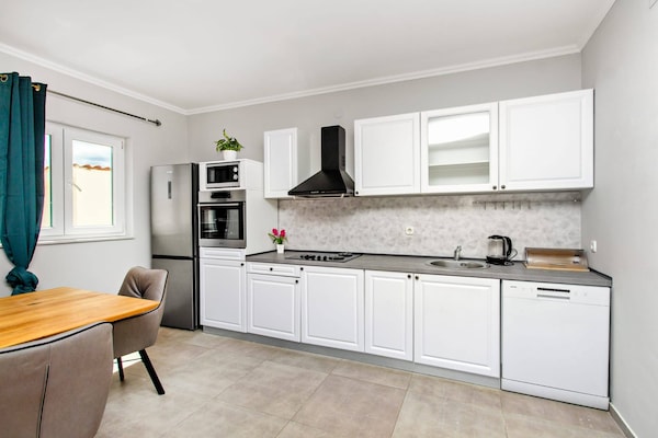6-persoons appartement in Tribunj op 450 m van het strand - thumbnail 3