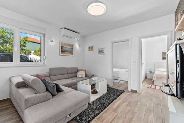 Rustiek appartement met tuin en BBQ op 500m van strand Rogoznica - thumbnail 6