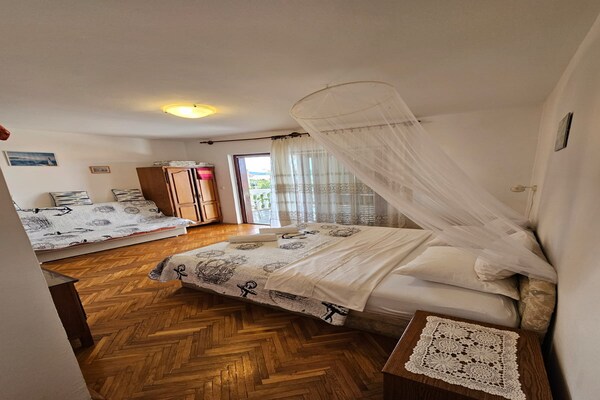 Studio-appartement A2 in Tribunj: comfortabel verblijf op 200m van het strand - thumbnail 6