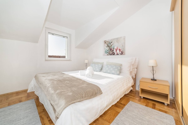 Appartement voor 6 personen met zwembad op 600m van strand in Vodice - thumbnail 4