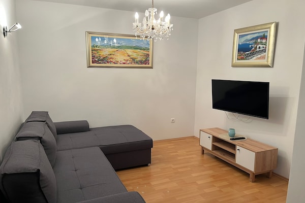Knus appartement op 100 meter van zee in Rogoznica - thumbnail 1