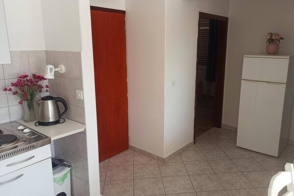 Licht appartement aan zee in Šibenik-Brodarica voor 4 personen - thumbnail 2