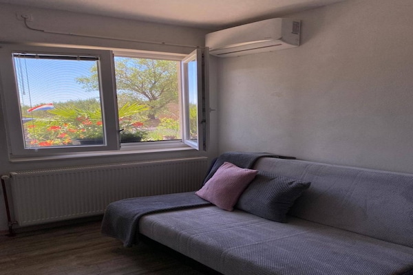 Knus appartement met tuin en BBQ nabij Nationaal Park Krka - thumbnail 6