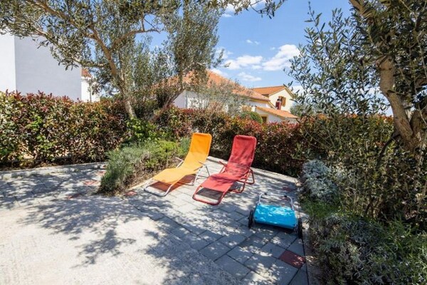 4-persoons appartement aan het strand in Pašman - thumbnail 5