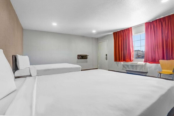 Comfortabel appartement in Ukiah met zwembad, vlakbij Lake Mendocino - thumbnail 5
